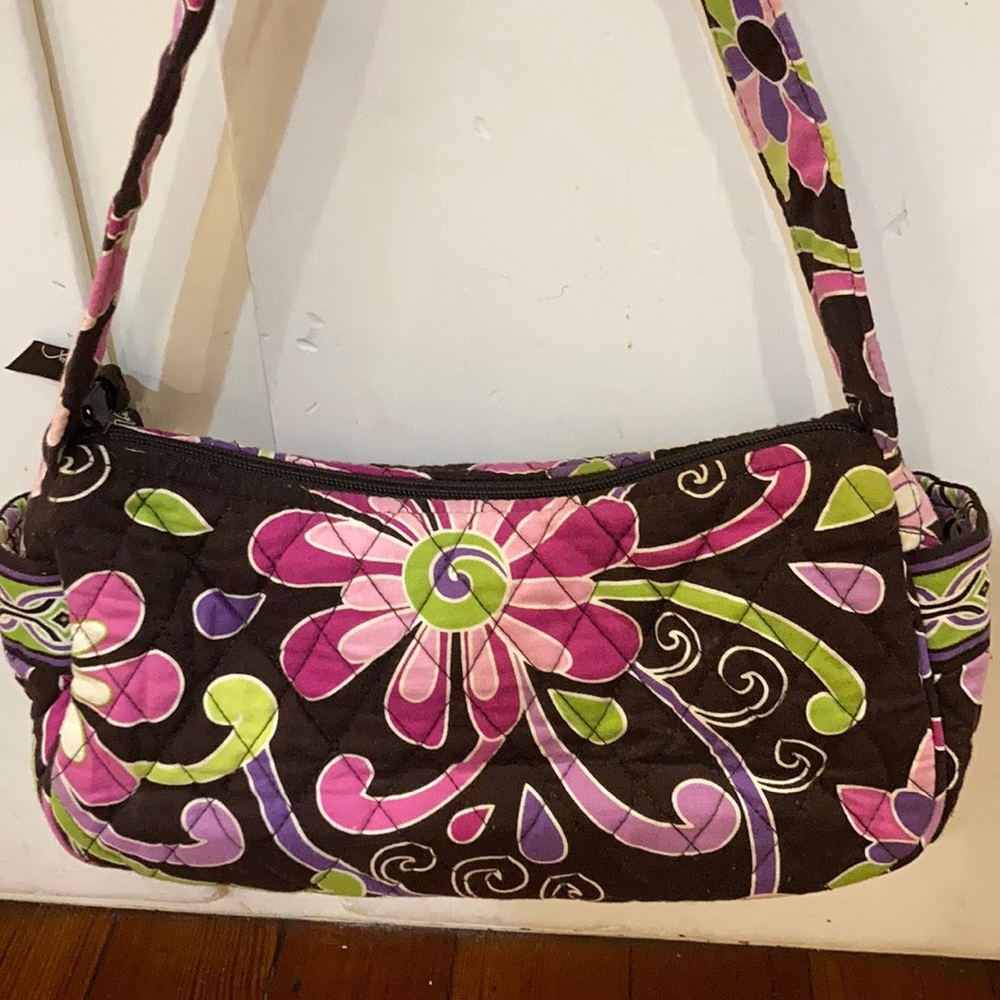 Lovely Vera Bradley bag - plus free wristlet! - Picture 2 of 9